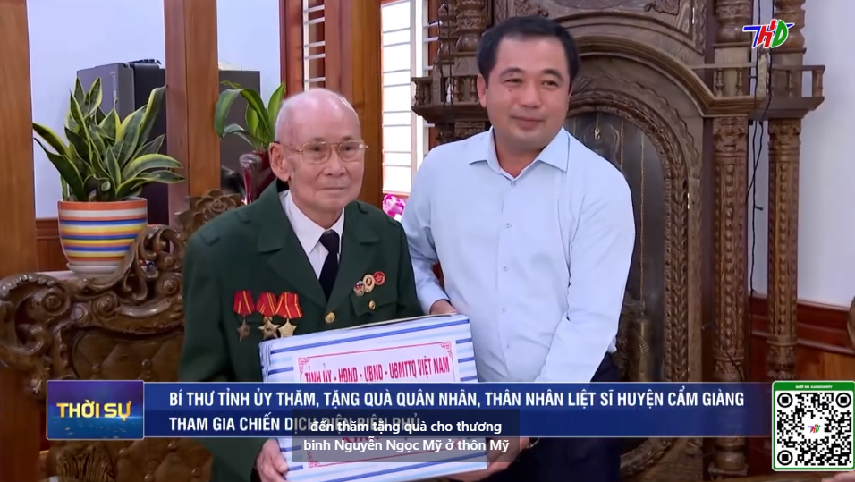 Bí thư Tỉnh ủy thăm, tặng quà quân nhân, thân nhân liệt sĩ tham gia chiến dịch Điện Biên Phủ